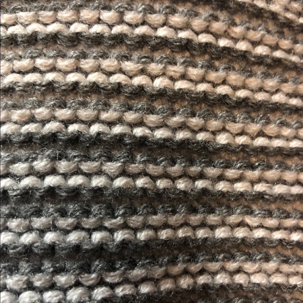 🆕 The North Face Purrl Stitch Scarf - Picture 3 of 12